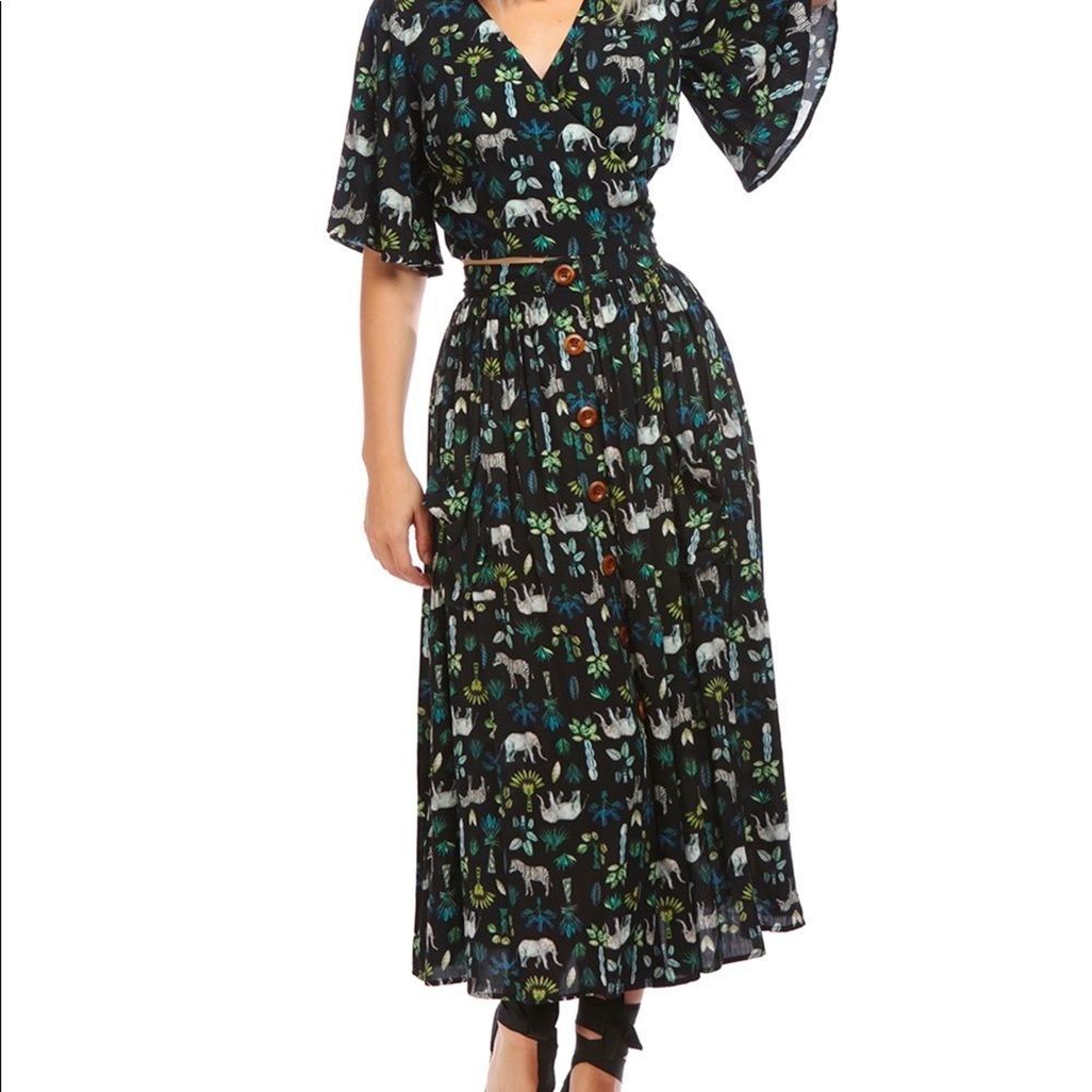NWT safari botanical print high waist skirt with buttons and pockets!